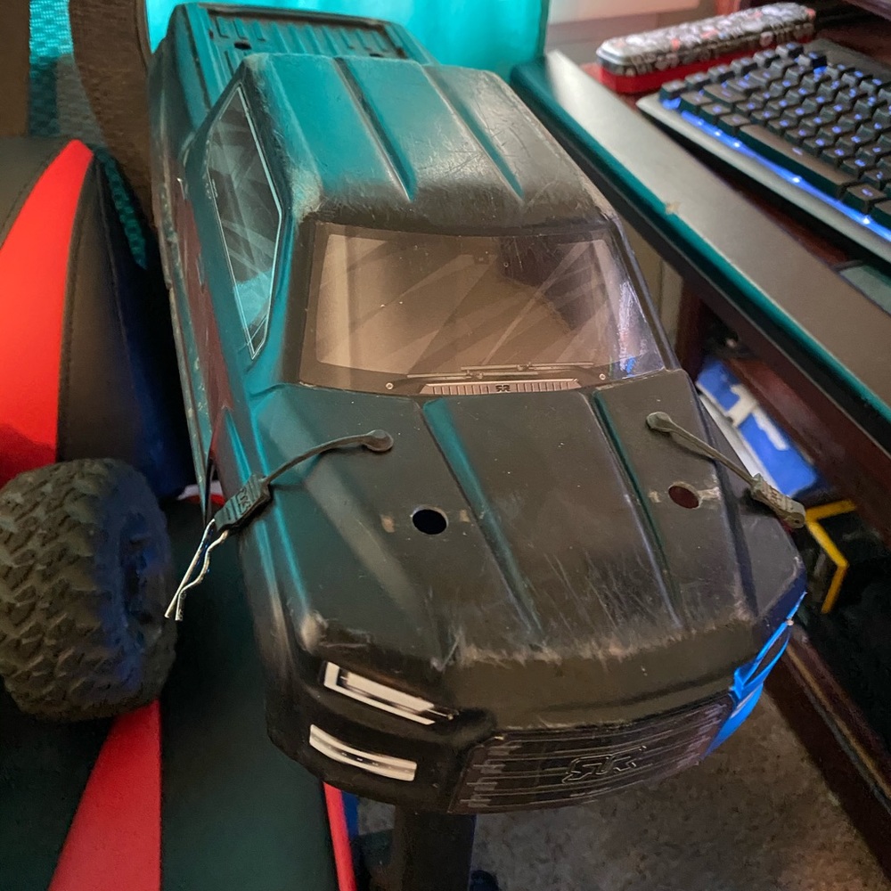 Armma Big Rock BLX 3s.